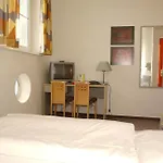 Hotel East Side