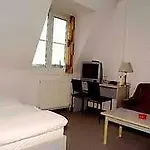 East Side Hotel